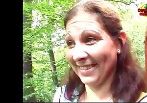 Outdoor blowjob makes this video totally worth it